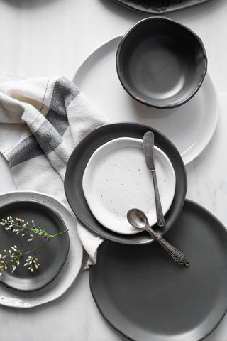 Kinfolk Dinner Plate - Gunmetal