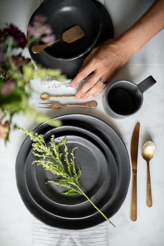 Kinfolk Salad Plate - Matte Black